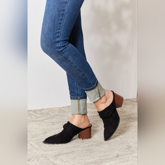 Shoes - East Lion Corp Designer Black Pointed-Toe Braided Trim Mules